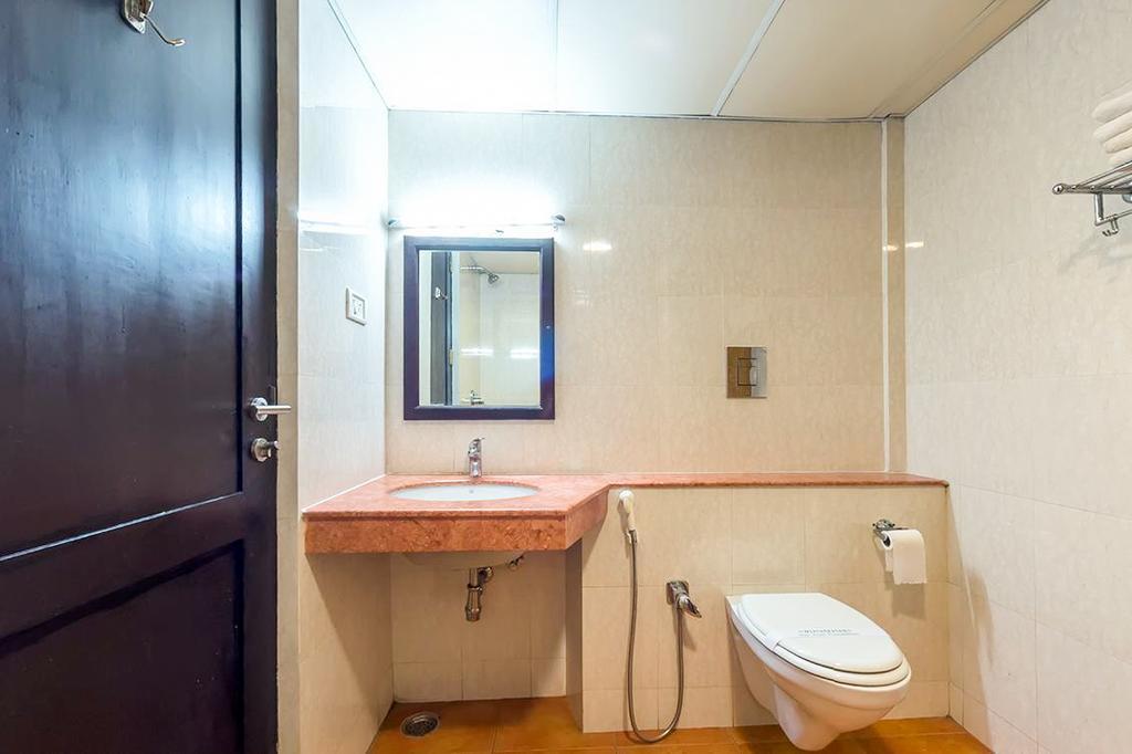 Hotel Geethu International Kovalam Ngoại thất bức ảnh