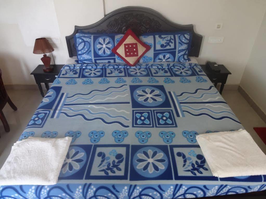Hotel Geethu International Kovalam Ngoại thất bức ảnh